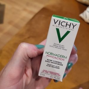 Vichy normaderm phytoaction acne control daily face moisturizer